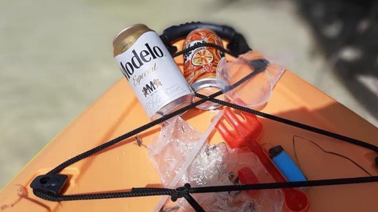 Keeping the lagoon clean while kayaking
